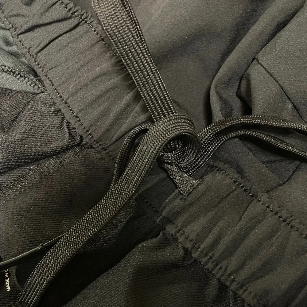GAP Men's Black Dri Fit Jogger Pants Size Small | NWOT - Picture 8 of 8